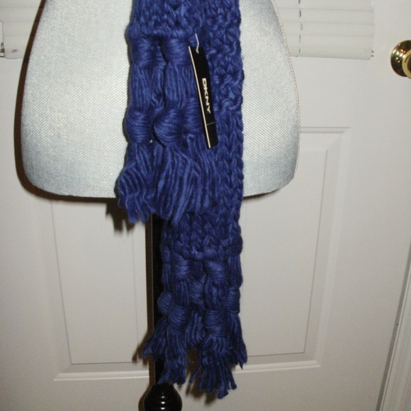 Soft Chunky Fringe Navy Oblong Scarf ( O/S ) - Picture 2 of 7